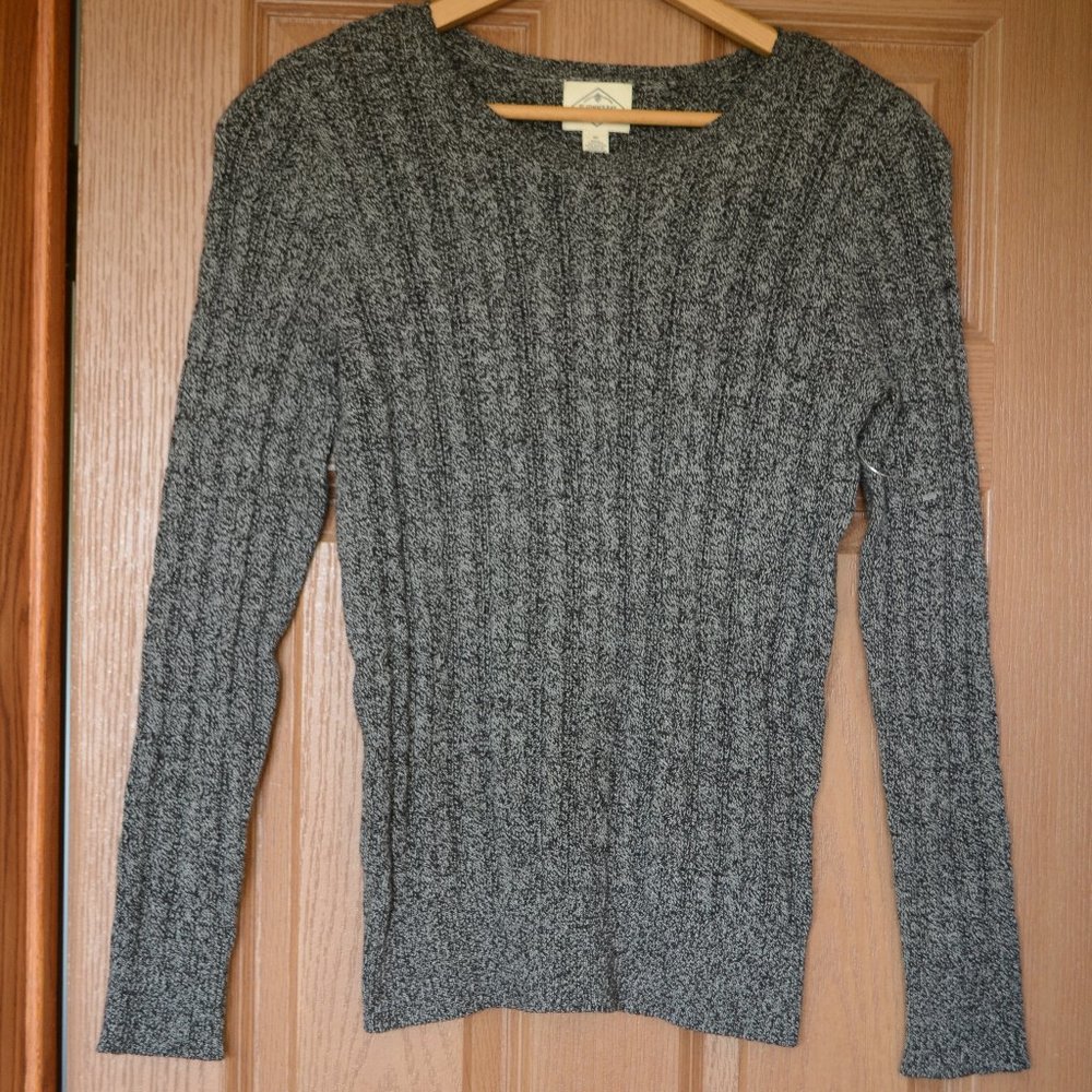 *5 for $10* St. John's Bay Women's Grey Sweater Size M